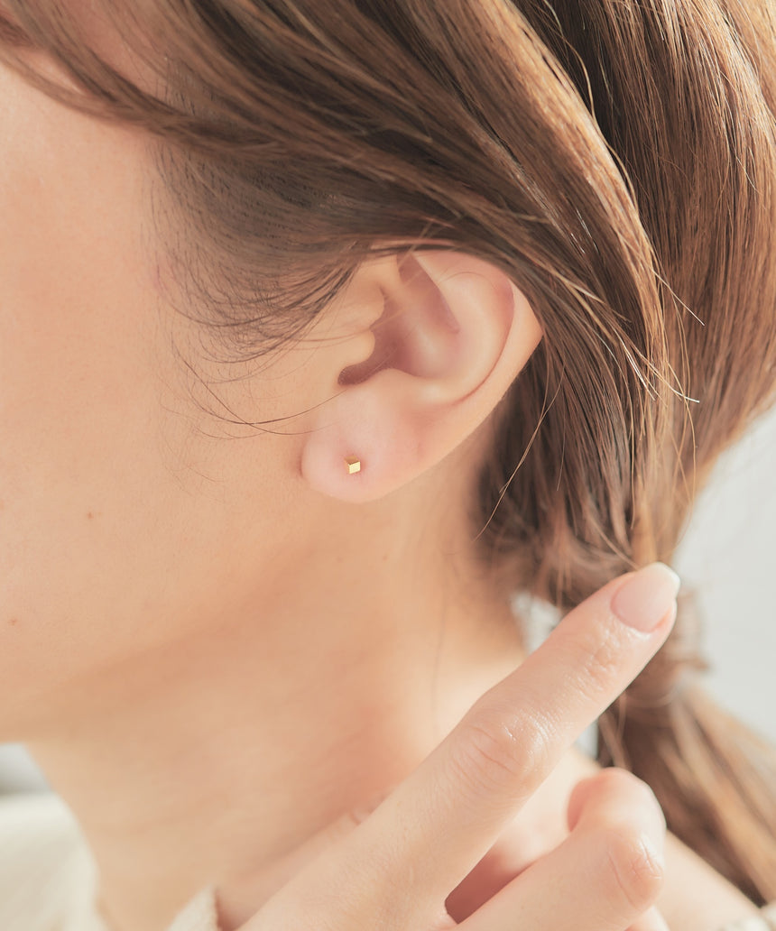 18k-372 18金ポストピアス (noé)