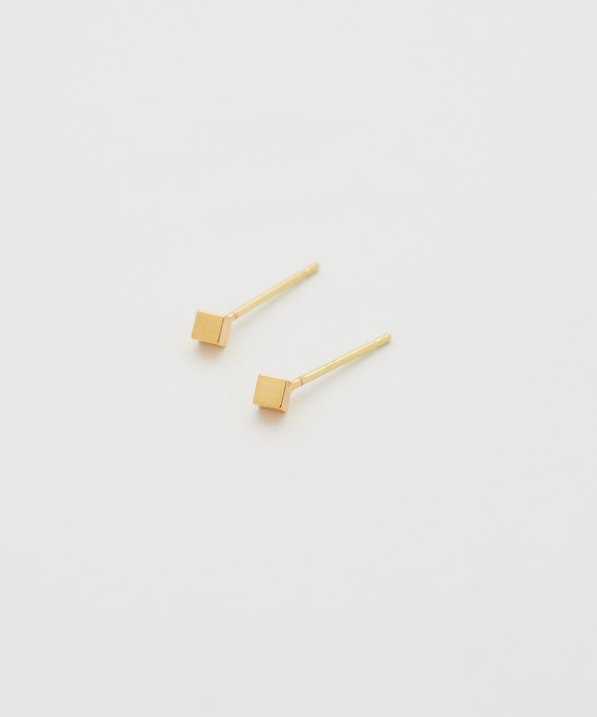 18k-372 18金ポストピアス (noé)