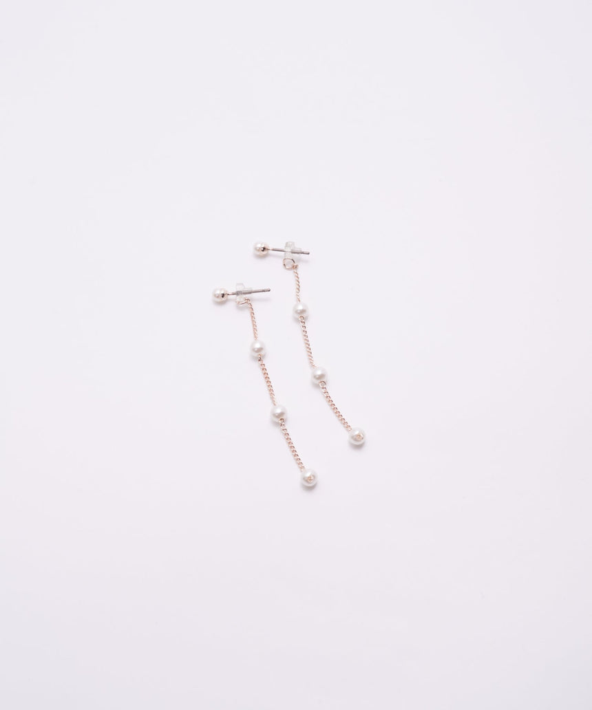 デザインピアス