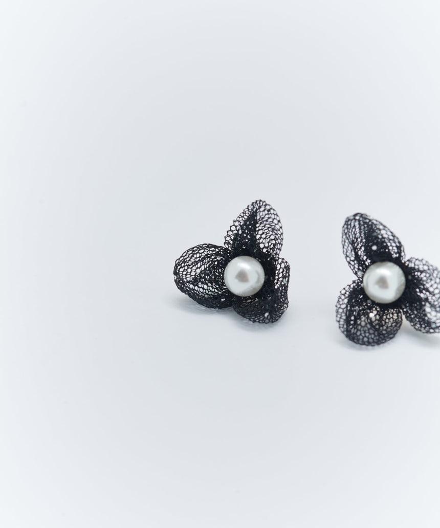 デザインピアス