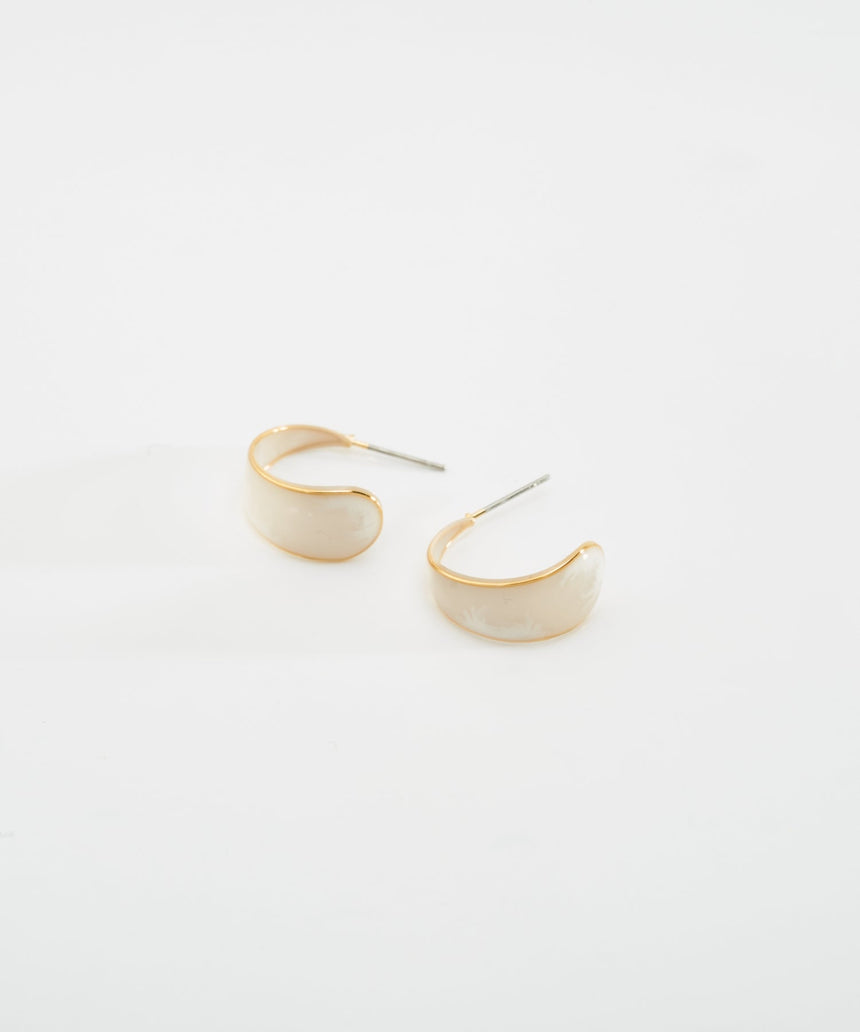 デザインピアス