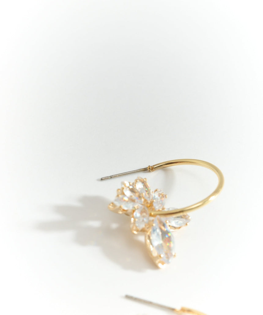 デザインピアス