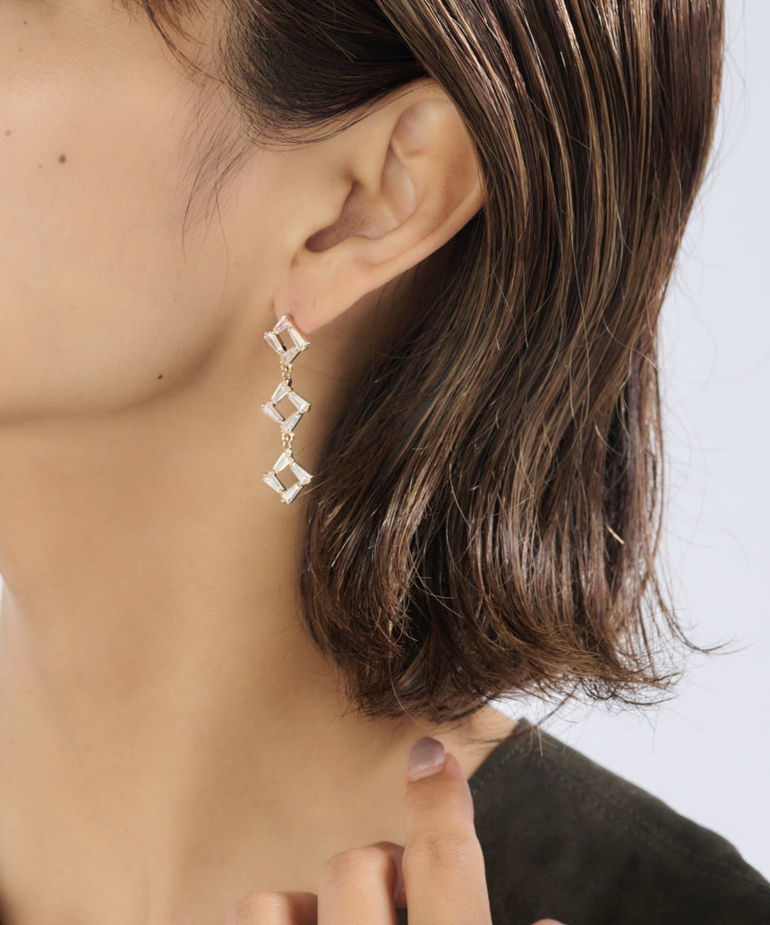 デザインピアス