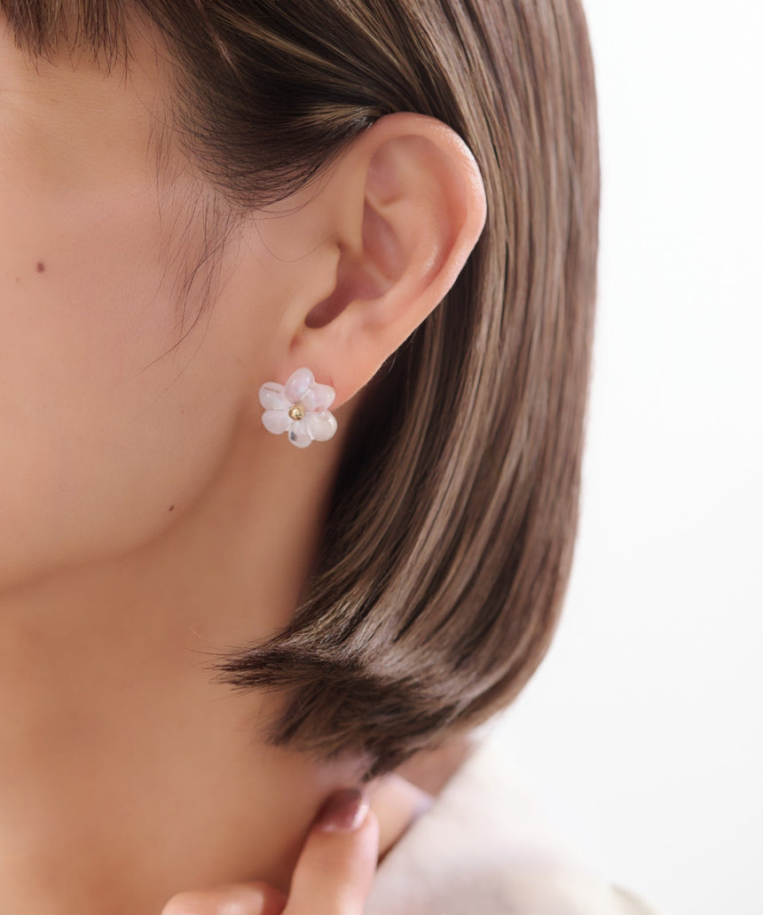 デザインピアス