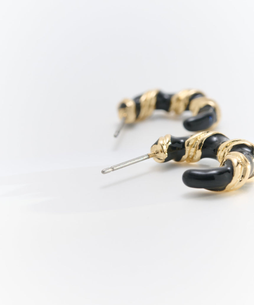 デザインピアス