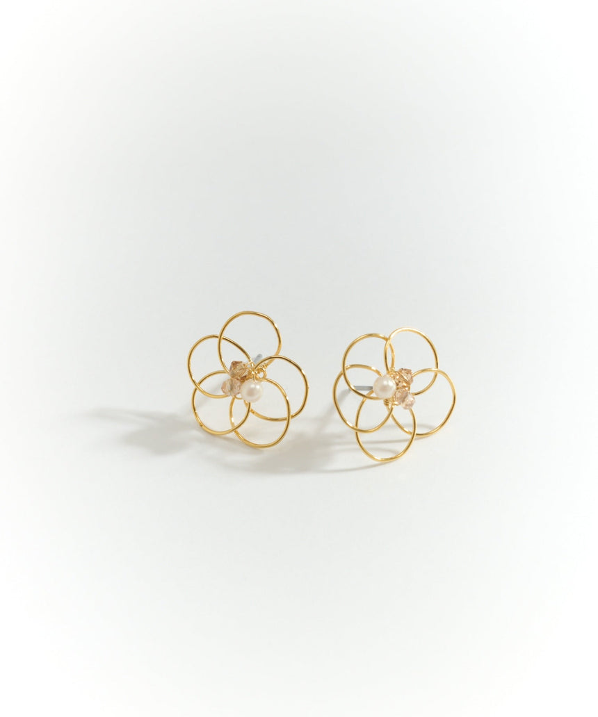 デザインピアス