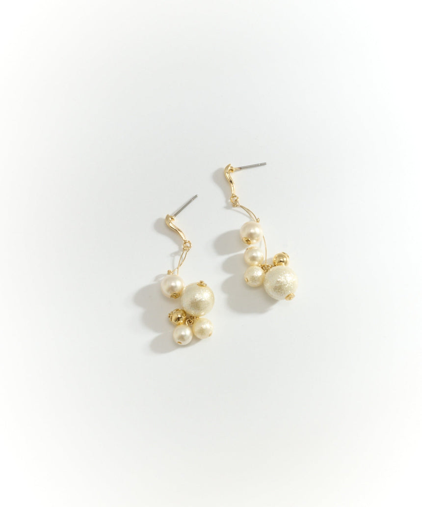 デザインピアス