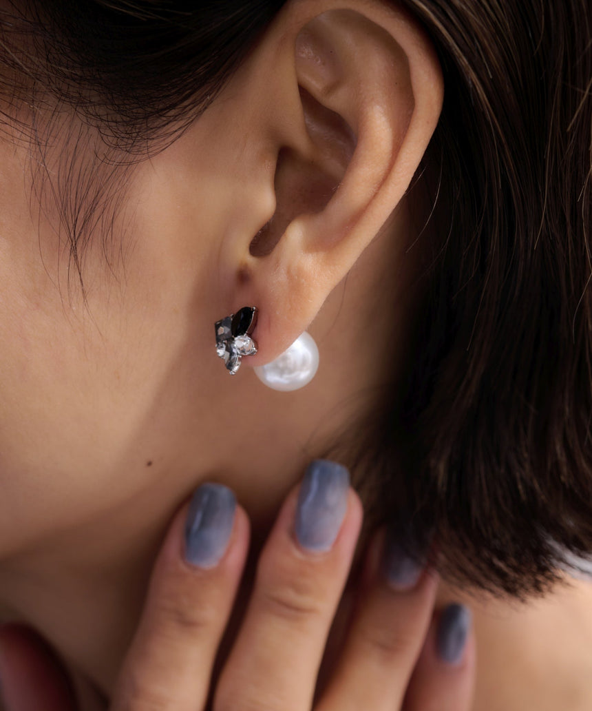 デザインピアス