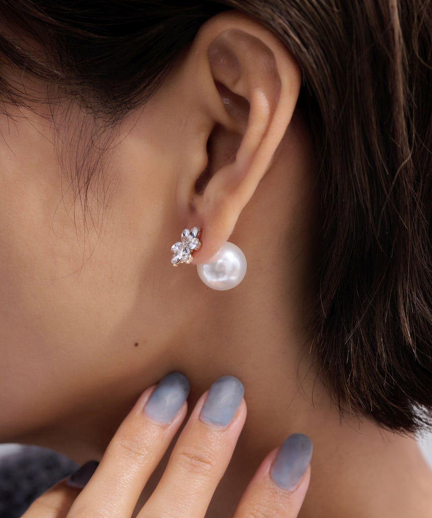 デザインピアス