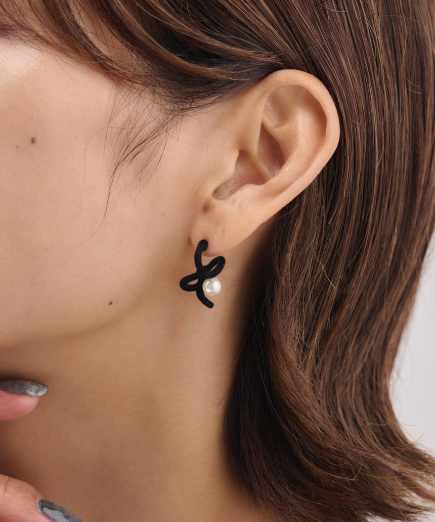 デザインピアス