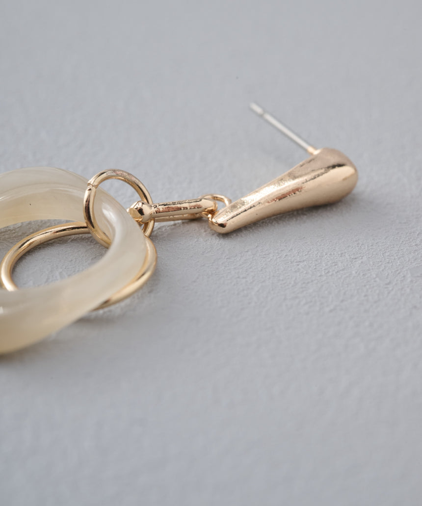 デザインピアス