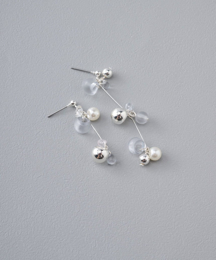 デザインピアス