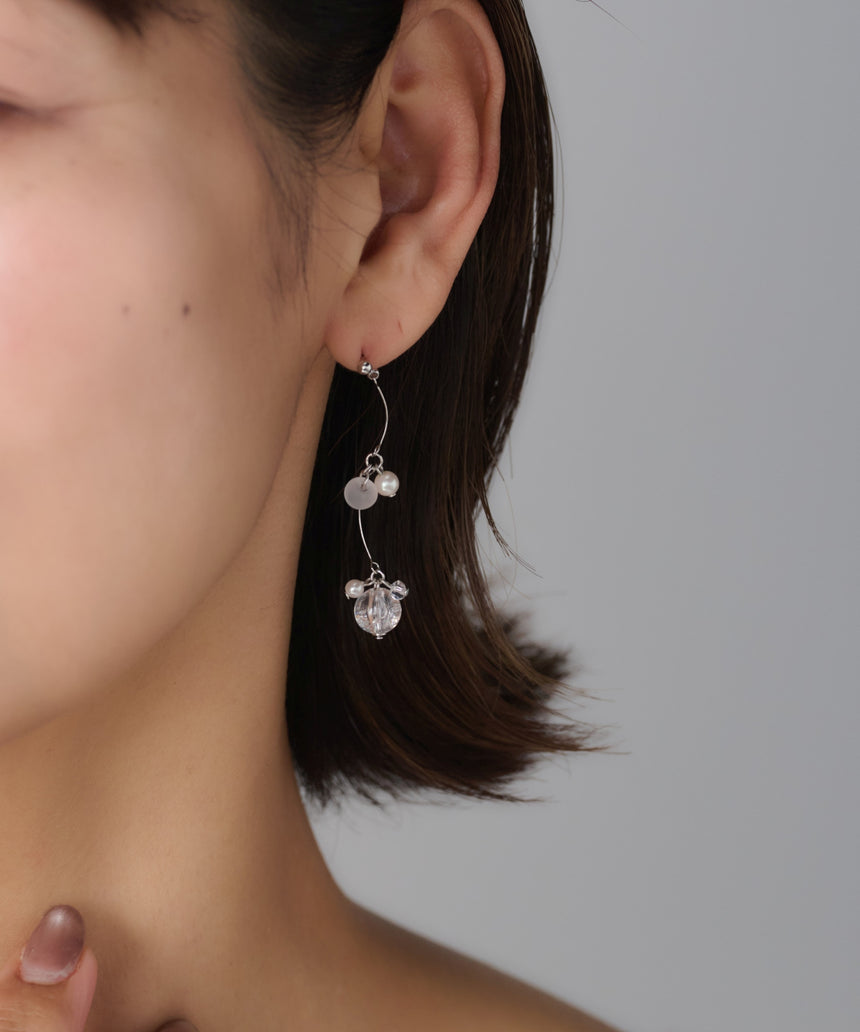 デザインピアス