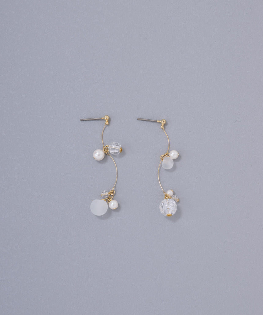 デザインピアス