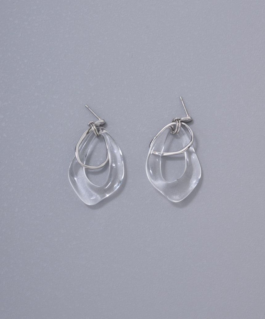 デザインピアス