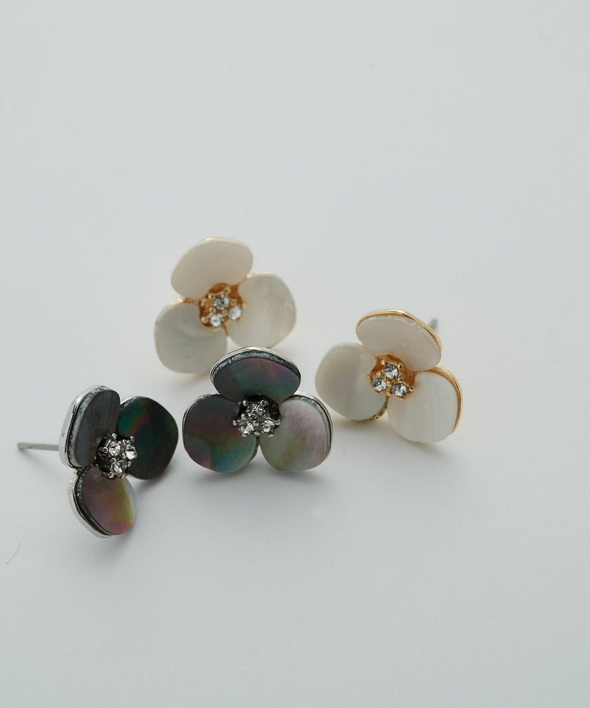 イムフレットピアス
