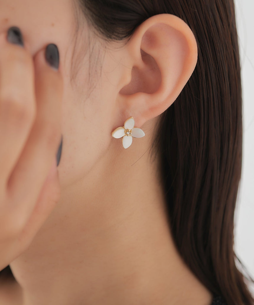 イムフレットピアス