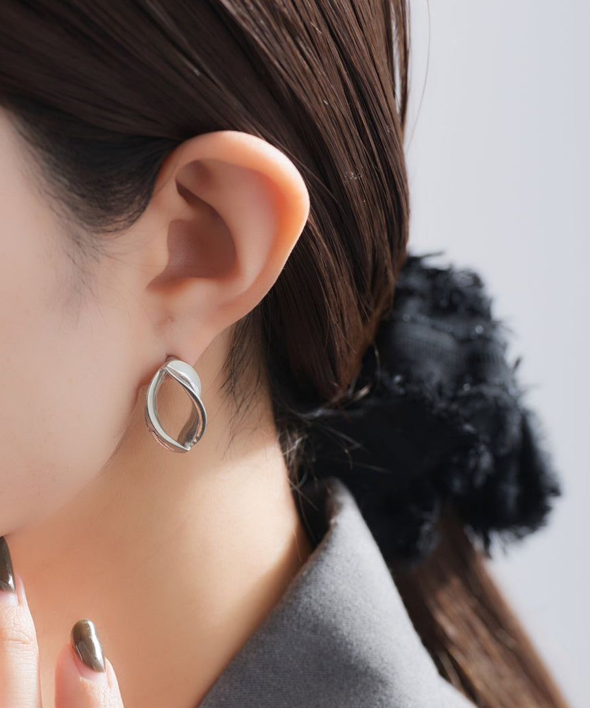 イムフレットピアス