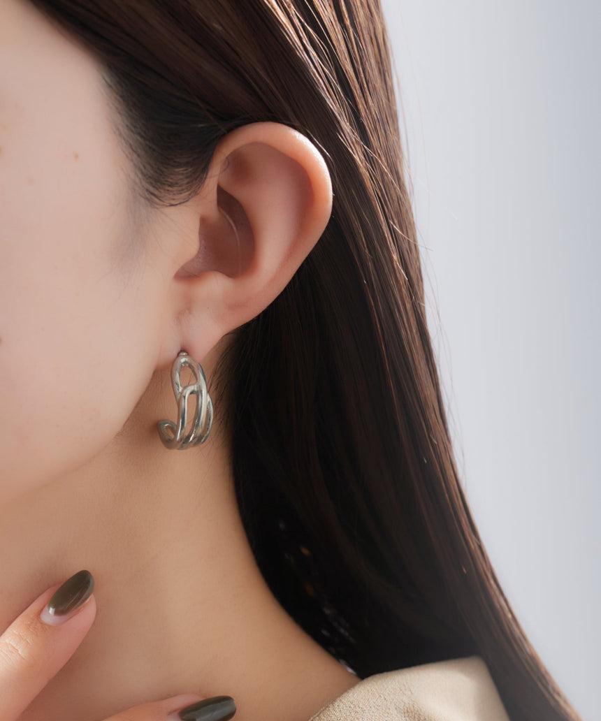 イムフレットピアス