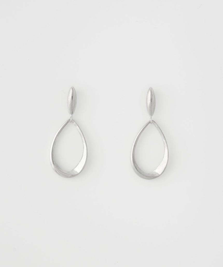イムフレットピアス