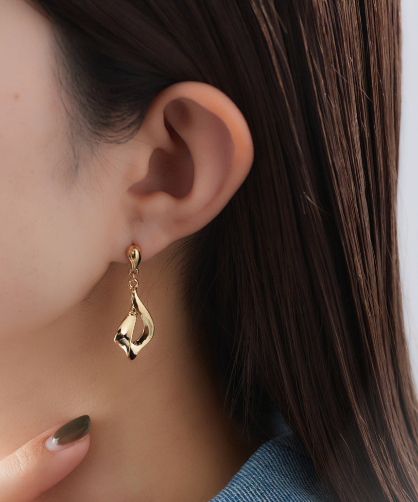 イムフレットピアス