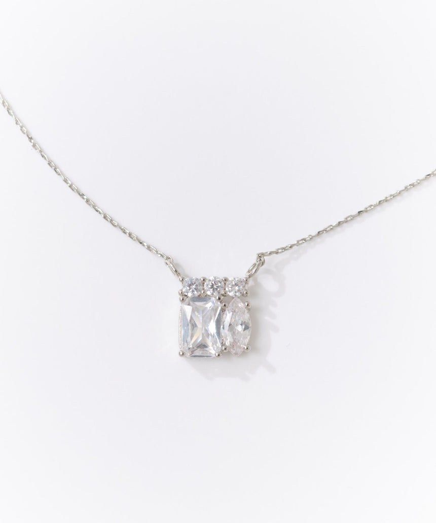 デザインネックレス