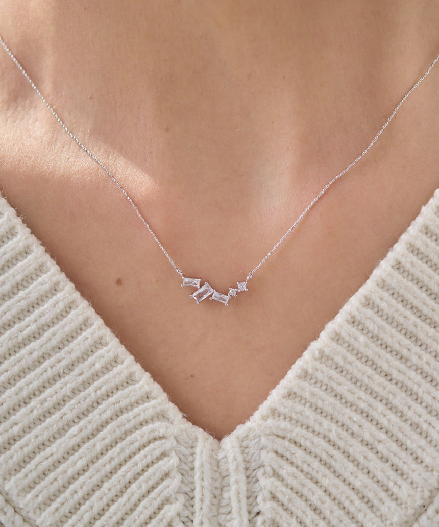 デザインネックレス