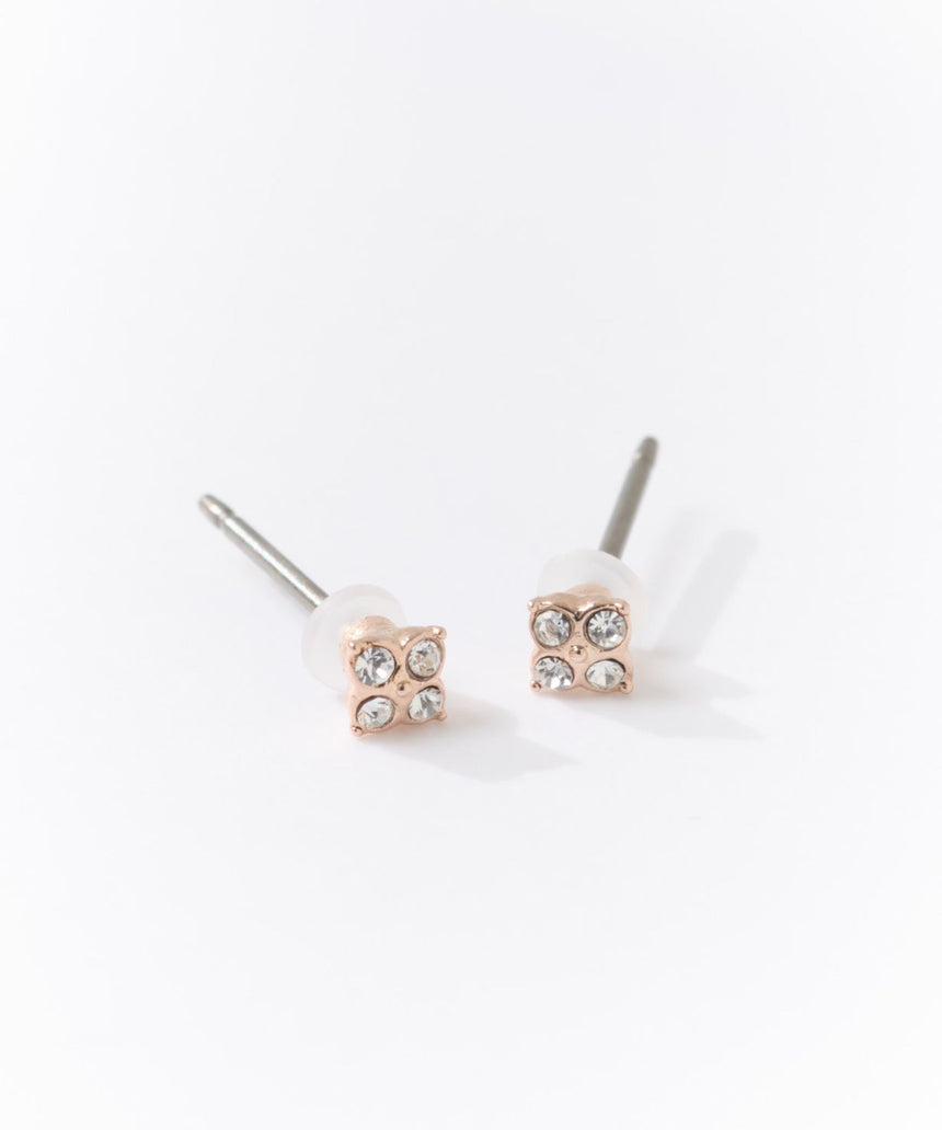 純チタンポストピアス