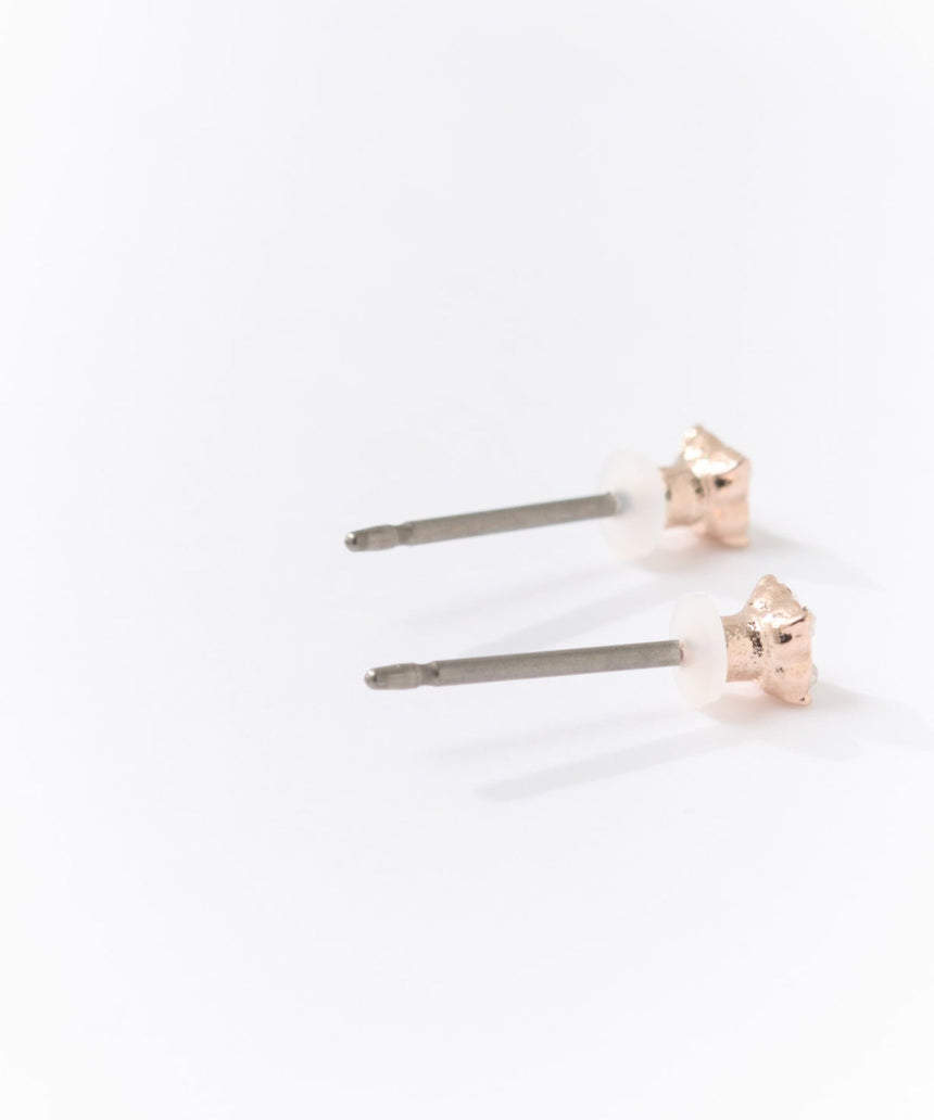 純チタンポストピアス