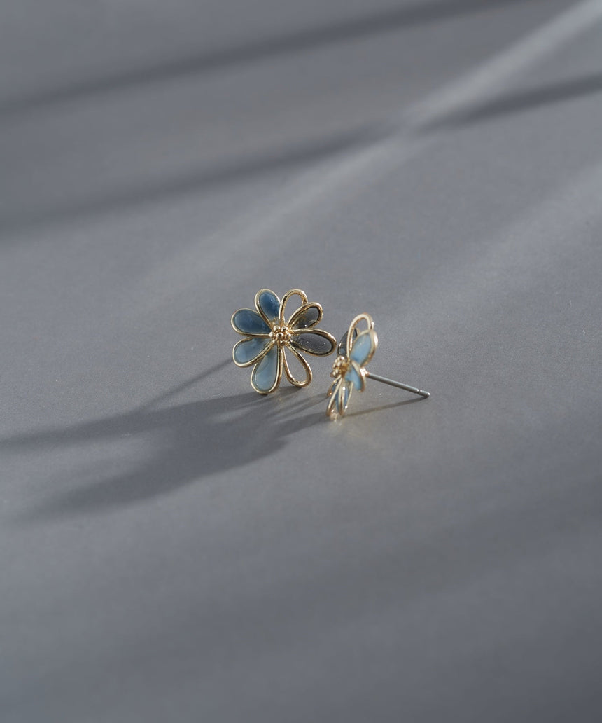 デザインピアス