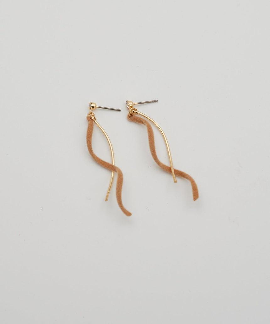 デザインピアス