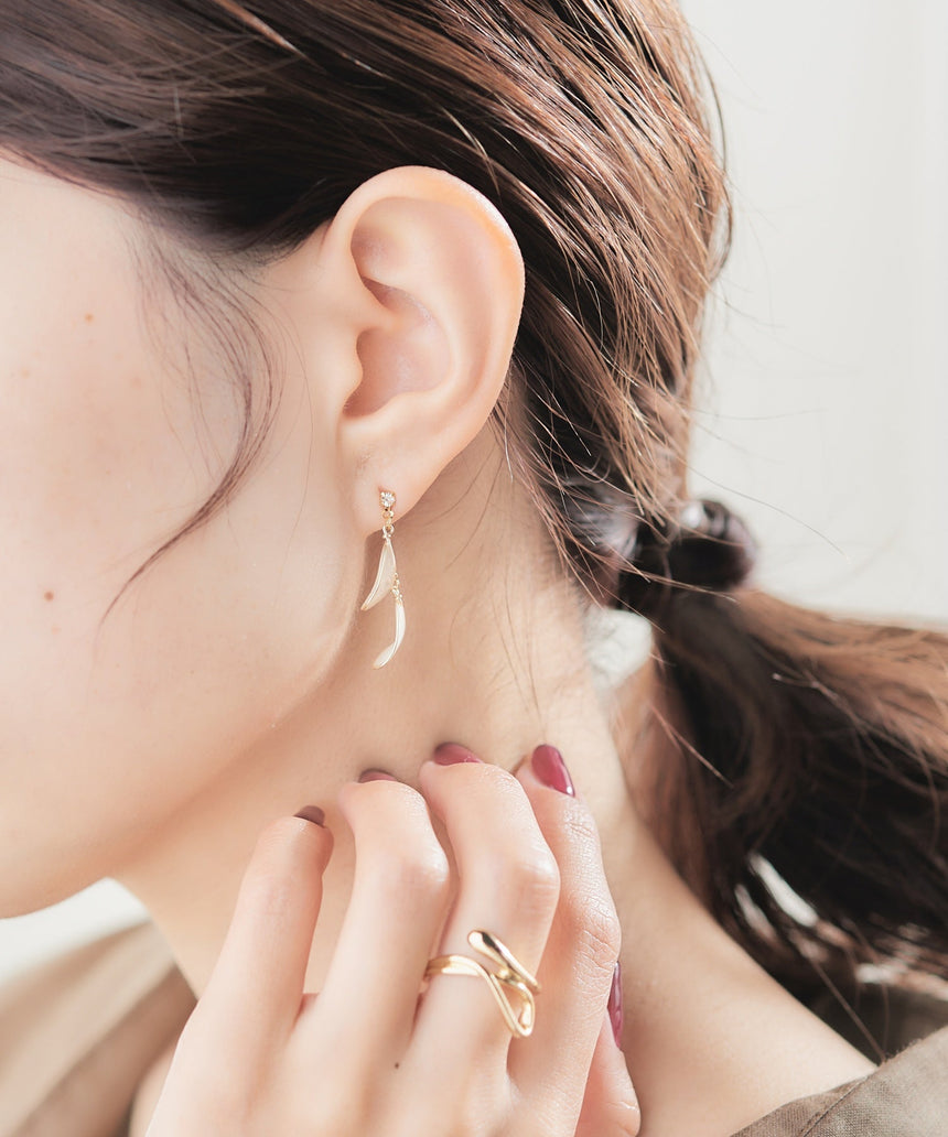 ピアス